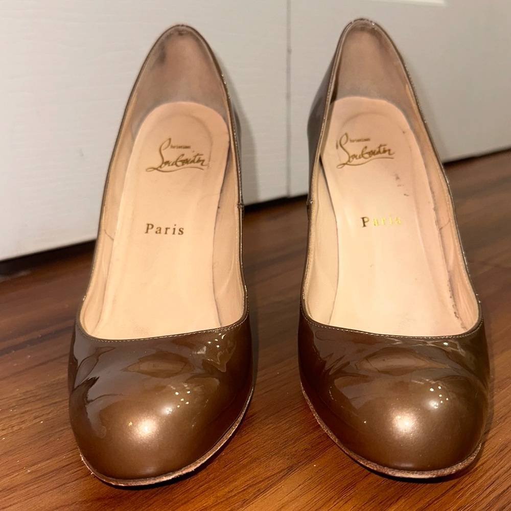 Authentic Gold/Bronze Christian Louboutin Wedges